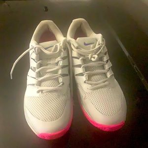 Nike running shoes. In new condition